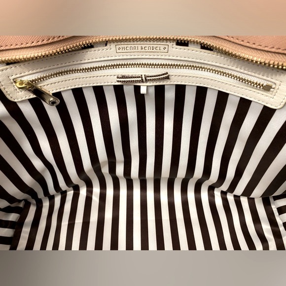 Henri Bendel || NYC Skyline W 57th Tote || EUC✨ w Dust Bag - Picture 5 of 16